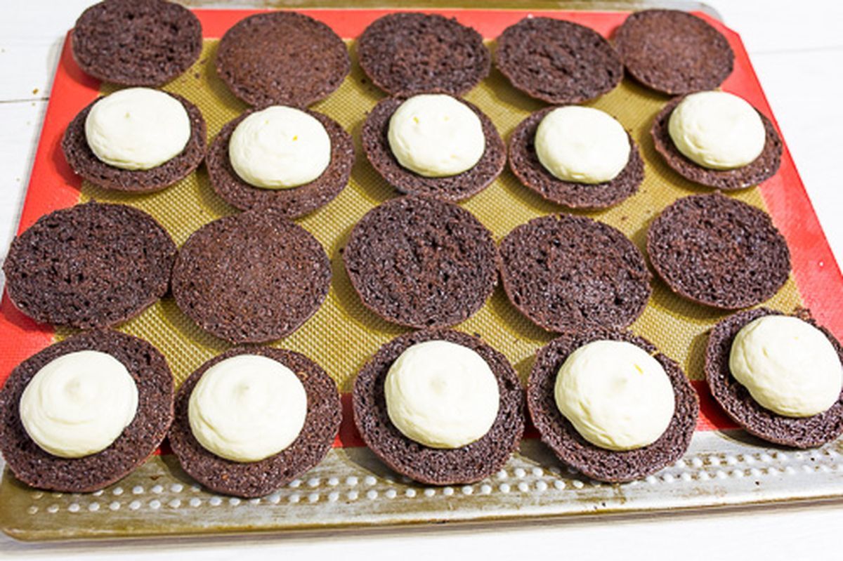 Шоколадные пирожные 