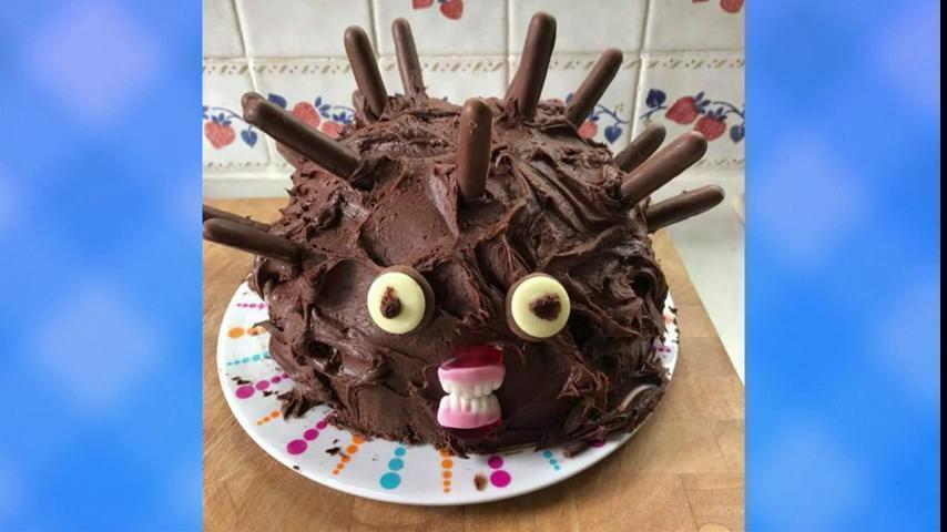 Дурацкий торт. Торт ежик прикол. Торт ёжик. Торт ежик страшный. Торт ежик мем.