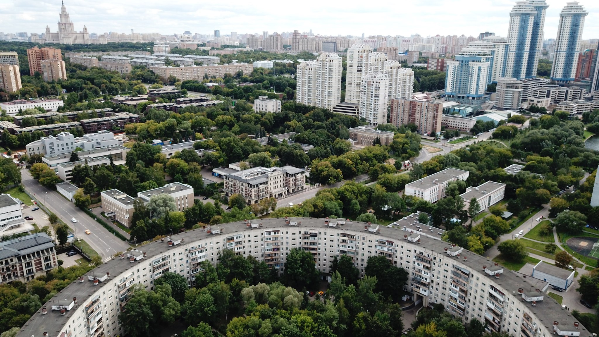 Дом-самолёт в Москве | Пикабу