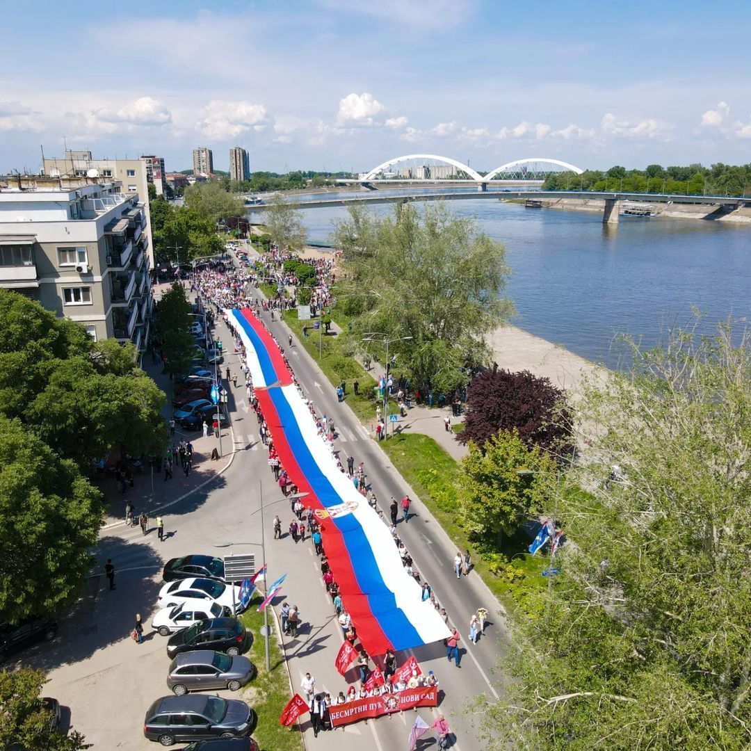 В 13 городах Сербии, включая Белград, прошла акция «Бессмертный полк» |  Пикабу