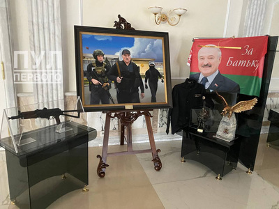 что за автомат у лукашенко. Смотреть фото что за автомат у лукашенко. Смотреть картинку что за автомат у лукашенко. Картинка про что за автомат у лукашенко. Фото что за автомат у лукашенко