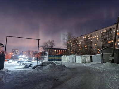 Русская хтонь что это простыми словами. 1639245807185093114. Русская хтонь что это простыми словами фото. Русская хтонь что это простыми словами-1639245807185093114. картинка Русская хтонь что это простыми словами. картинка 1639245807185093114. В России модно грустить. Популярная культура под разными соусами толкает нам депресняк: всякие майки "Россия для грустных", фестивали "боль", подборки "Russian doomer music" на ютубе и так далее. Рунет завален однотипными постпанком, панельками и серостью, которые тем не менее довольно много людей видят чем-то родным и уютным, ощущают частью своего культурного кода. Мне стало интересно, сможет ли ИИ если не победить то хотя бы возглавить эту моду и затронуть струны душ рашн думеров. Ведь что может быть более бессмысленно и тоскливо чем нейросеть, рисующая гипертрофированно-хтоническую Россию? Так появился проект нейроссия. Русская хтонь что это простыми словами. 1639245807185093114. Русская хтонь что это простыми словами фото. Русская хтонь что это простыми словами-1639245807185093114. картинка Русская хтонь что это простыми словами. картинка 1639245807185093114. В России модно грустить. Популярная культура под разными соусами толкает нам депресняк: всякие майки "Россия для грустных", фестивали "боль", подборки "Russian doomer music" на ютубе и так далее. Рунет завален однотипными постпанком, панельками и серостью, которые тем не менее довольно много людей видят чем-то родным и уютным, ощущают частью своего культурного кода. Мне стало интересно, сможет ли ИИ если не победить то хотя бы возглавить эту моду и затронуть струны душ рашн думеров. Ведь что может быть более бессмысленно и тоскливо чем нейросеть, рисующая гипертрофированно-хтоническую Россию? Так появился проект нейроссия.