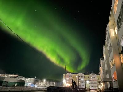 Русская хтонь что это простыми словами. 1639291528134978214. Русская хтонь что это простыми словами фото. Русская хтонь что это простыми словами-1639291528134978214. картинка Русская хтонь что это простыми словами. картинка 1639291528134978214. В России модно грустить. Популярная культура под разными соусами толкает нам депресняк: всякие майки "Россия для грустных", фестивали "боль", подборки "Russian doomer music" на ютубе и так далее. Рунет завален однотипными постпанком, панельками и серостью, которые тем не менее довольно много людей видят чем-то родным и уютным, ощущают частью своего культурного кода. Мне стало интересно, сможет ли ИИ если не победить то хотя бы возглавить эту моду и затронуть струны душ рашн думеров. Ведь что может быть более бессмысленно и тоскливо чем нейросеть, рисующая гипертрофированно-хтоническую Россию? Так появился проект нейроссия. Русская хтонь что это простыми словами. 1639291528134978214. Русская хтонь что это простыми словами фото. Русская хтонь что это простыми словами-1639291528134978214. картинка Русская хтонь что это простыми словами. картинка 1639291528134978214. В России модно грустить. Популярная культура под разными соусами толкает нам депресняк: всякие майки "Россия для грустных", фестивали "боль", подборки "Russian doomer music" на ютубе и так далее. Рунет завален однотипными постпанком, панельками и серостью, которые тем не менее довольно много людей видят чем-то родным и уютным, ощущают частью своего культурного кода. Мне стало интересно, сможет ли ИИ если не победить то хотя бы возглавить эту моду и затронуть струны душ рашн думеров. Ведь что может быть более бессмысленно и тоскливо чем нейросеть, рисующая гипертрофированно-хтоническую Россию? Так появился проект нейроссия.