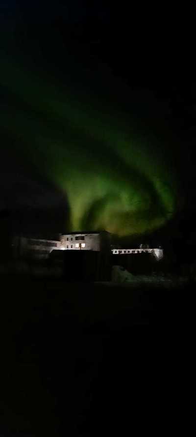 Русская хтонь что это простыми словами. 16392915293553676. Русская хтонь что это простыми словами фото. Русская хтонь что это простыми словами-16392915293553676. картинка Русская хтонь что это простыми словами. картинка 16392915293553676. В России модно грустить. Популярная культура под разными соусами толкает нам депресняк: всякие майки "Россия для грустных", фестивали "боль", подборки "Russian doomer music" на ютубе и так далее. Рунет завален однотипными постпанком, панельками и серостью, которые тем не менее довольно много людей видят чем-то родным и уютным, ощущают частью своего культурного кода. Мне стало интересно, сможет ли ИИ если не победить то хотя бы возглавить эту моду и затронуть струны душ рашн думеров. Ведь что может быть более бессмысленно и тоскливо чем нейросеть, рисующая гипертрофированно-хтоническую Россию? Так появился проект нейроссия. Русская хтонь что это простыми словами. 16392915293553676. Русская хтонь что это простыми словами фото. Русская хтонь что это простыми словами-16392915293553676. картинка Русская хтонь что это простыми словами. картинка 16392915293553676. В России модно грустить. Популярная культура под разными соусами толкает нам депресняк: всякие майки "Россия для грустных", фестивали "боль", подборки "Russian doomer music" на ютубе и так далее. Рунет завален однотипными постпанком, панельками и серостью, которые тем не менее довольно много людей видят чем-то родным и уютным, ощущают частью своего культурного кода. Мне стало интересно, сможет ли ИИ если не победить то хотя бы возглавить эту моду и затронуть струны душ рашн думеров. Ведь что может быть более бессмысленно и тоскливо чем нейросеть, рисующая гипертрофированно-хтоническую Россию? Так появился проект нейроссия.