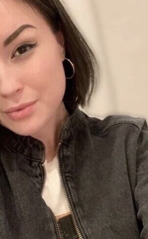 Как AirPods, но для натуралов". Wylsacom рекламирует гомофобные наушники - Палач