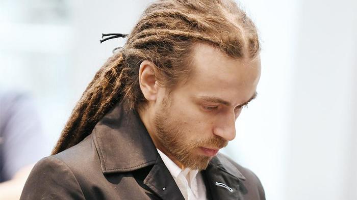 Децл хотел инсценировать смерть в 35 лет, но реально умер в 35 лет.