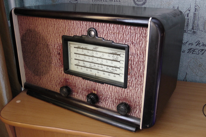 Vostok radio receiver - My, Radio, Tube radio, Retro, Vintage audio