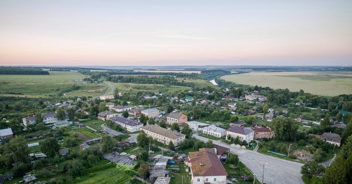 10 самых маленьких городов. Чекалин город. Чекалин Лихвин. Чекалин город Тульская. Чекалин самый маленький город России.