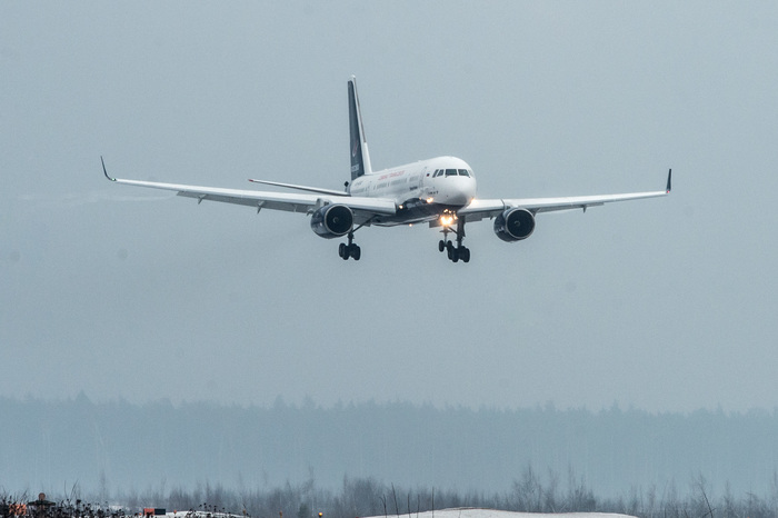 The Cosmonaut Training Center received the first of two Tu-204-300s - Aviation, Roscosmos, Tupolev, Tu-204, Longpost, The photo