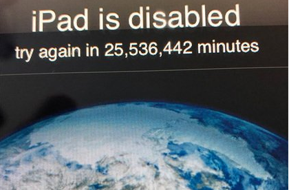 iPads are not toys for children :) - iPad, Children, Fail