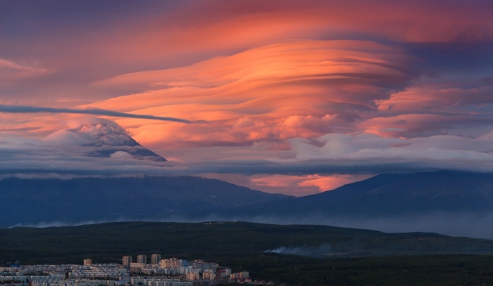 Clouds - The photo, Volcano, Clouds, beauty of nature, Russia, Lenticular clouds, Koryaksky Volcano, Avachinsky volcano, Nature
