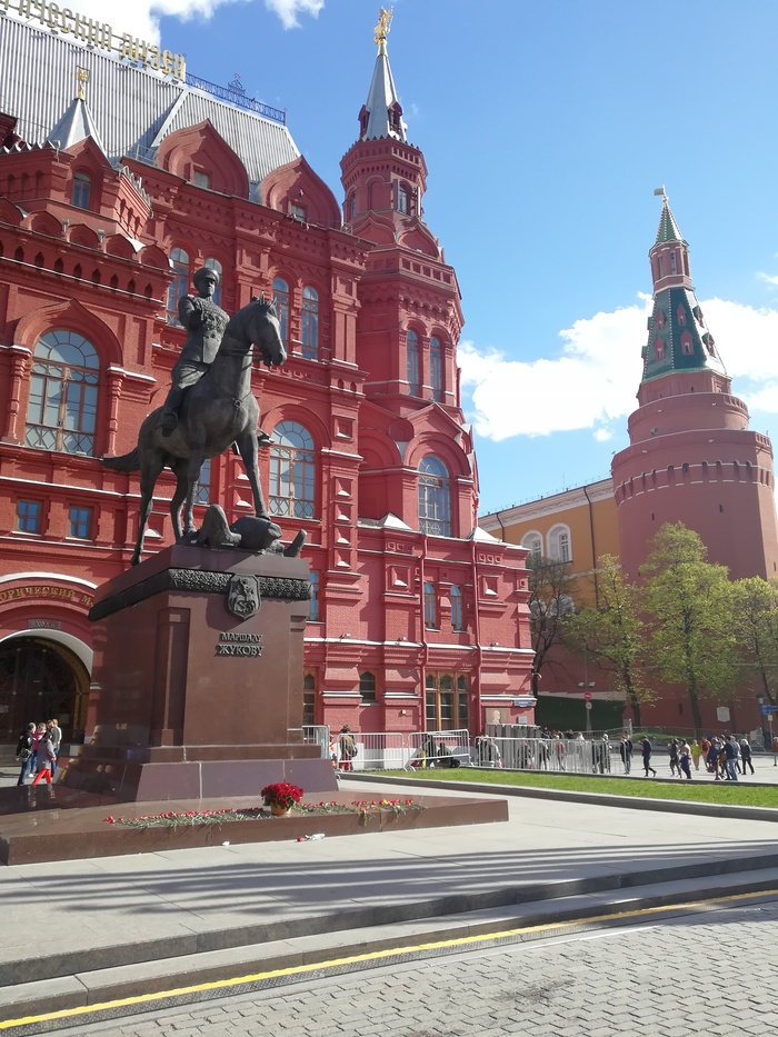 Памятник маршалу Жукову. - Моё, Москва, Памятник, Красная площадь, Красота