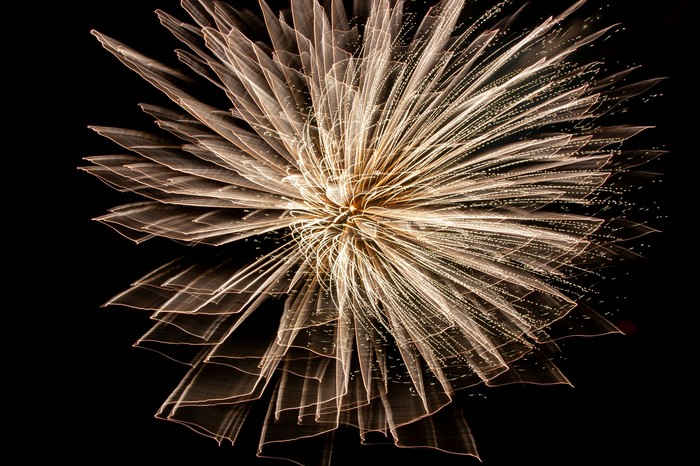 Дебют в съёмке салюта Начинающий фотограф, Салют, Длинная выдержка, Ночная съемка, Длиннопост