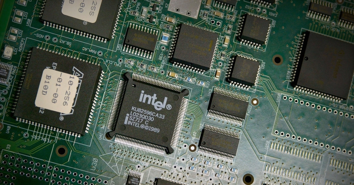 Чип интел. Микрочипы Интел. Intel-740 чип. Intel 10nm Processors.