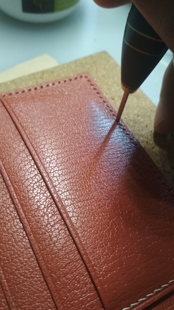 Classic bifold, assembly instructions. 2 part. - My, Leather craft, Leather, With your own hands, Wallet, Video, Longpost