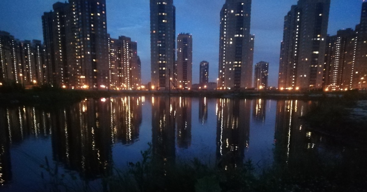 Северная долина санкт-петербург. Парнас ночью. Парнас город. Парнас санкт-петербург. Парнас ночью.