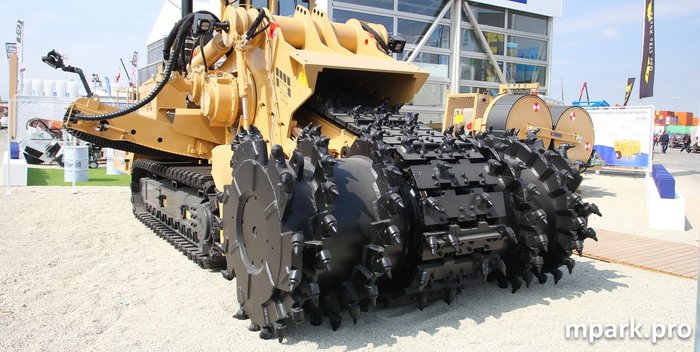 Tesmec EVO Rock Hawg - Excavator, Shushpanzer