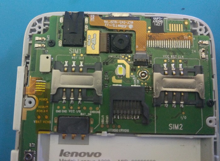 1562312547185912364 есть ли в телефоне термопаста