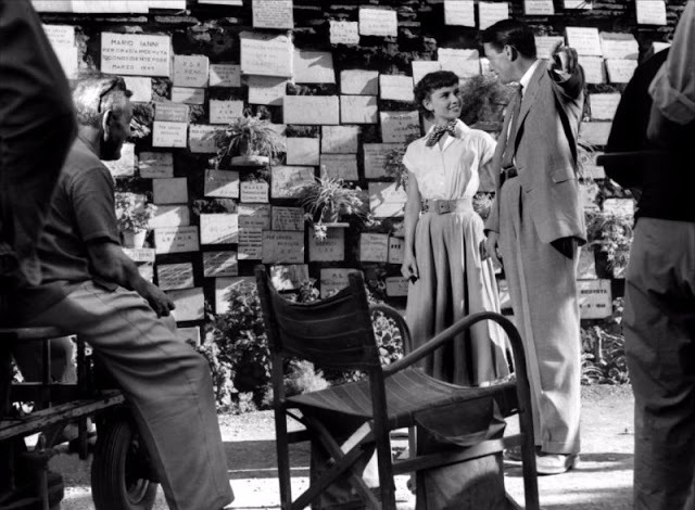 Audrey Hepburn on the set of Roman Holiday. - Audrey Hepburn, Roman holiday, Movies, Longpost