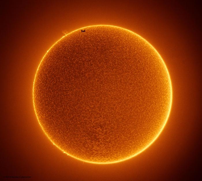 ISS in the background of the Sun - The sun, ISS, Space, Transit, Silhouette, The photo