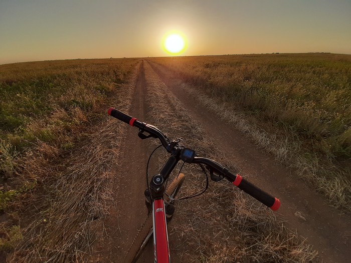 Just a beautiful photo! - Samsung A50, Crimea, Summer, dawn, A bike, The photo, My