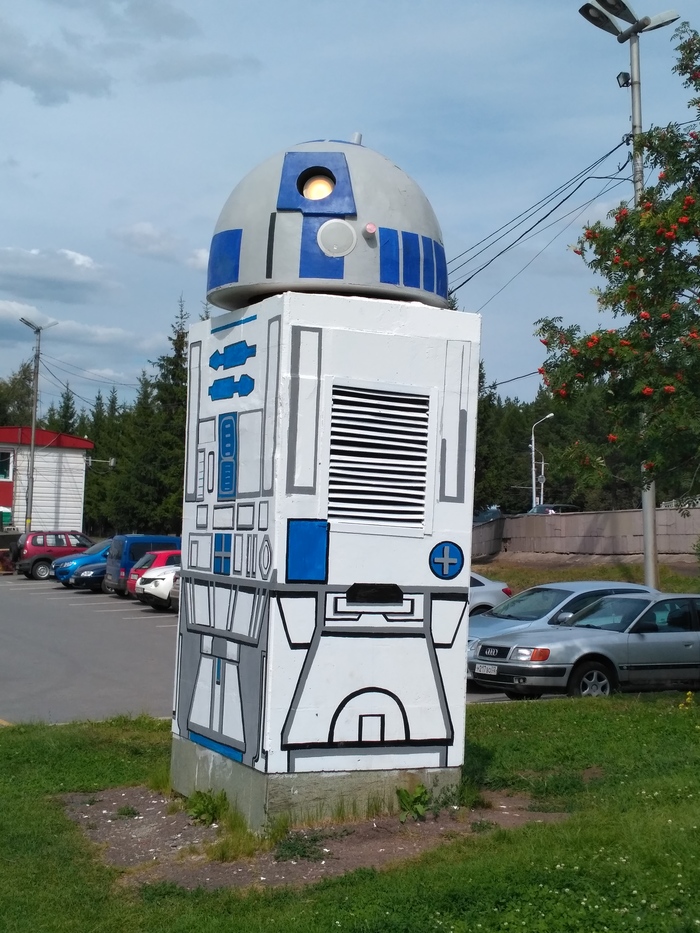 R2D2 near the shopping center in Ufa - R2d2, Creative, Video, Xiaomi redmi 3s, Star Wars