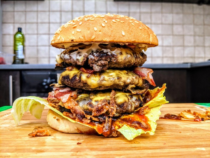 Triple mega burger at home - My, Burger, The culinary underground, Megaburger, Video, Video recipe, Longpost, Recipe, Cooking