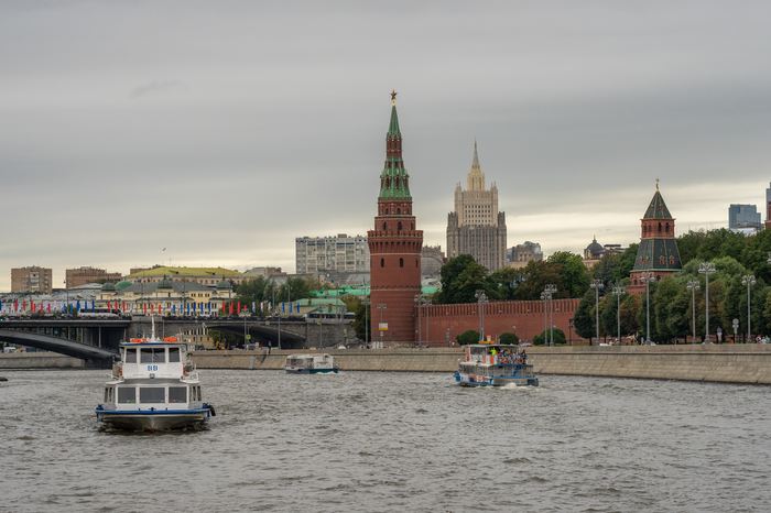 Shades of gray city of Moscow - My, Moscow, Moscow City, Moscow River, River tram, Excursion, The photo, Longpost