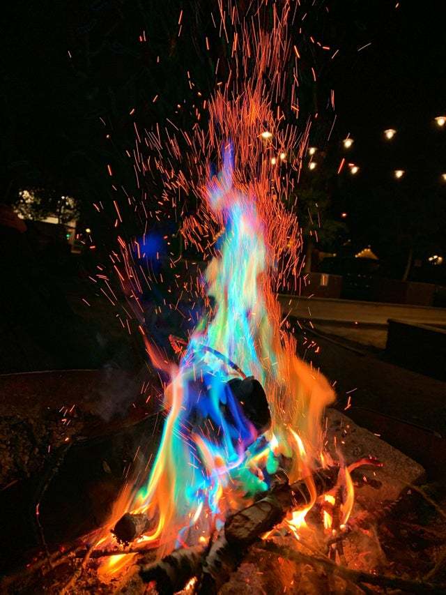 Added copper sulfate and chlorine to the fire - The photo, Fire, Bonfire, Imgur