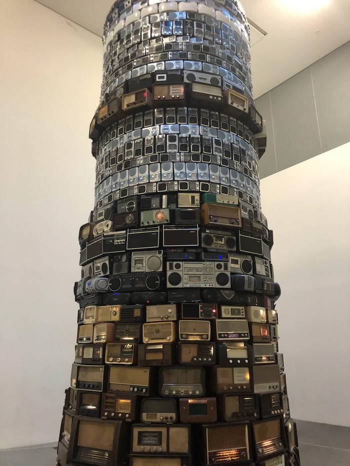 Oldfag monument. - Radio equipment, Installation, Museum, Modern Art, London