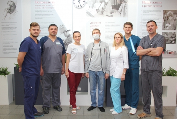 Krasnoyarsk cardiac surgeons saved a young man who needed an emergency donor heart transplant. - The medicine, Health care, Transplantation, Positive, Longpost, Krasnoyarsk, Operation
