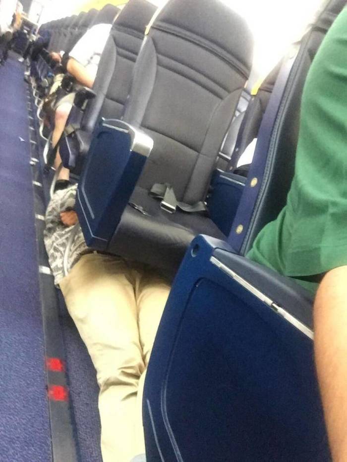 Don't get in otherwise. - Seat, Didn't fit, Asians, Size matters, The photo