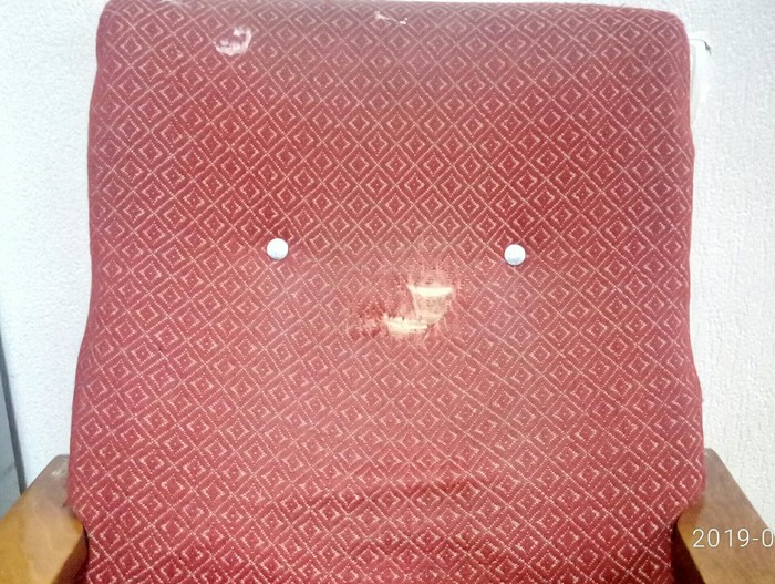 When you are old, but do not lose optimism. - My, The photo, Armchair, Pareidolia