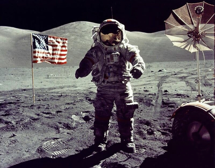 NASA Apollo 17: Planting a Flag on the Moon - NASA, Apollo 17, Space, moon, Теория заговора, Video