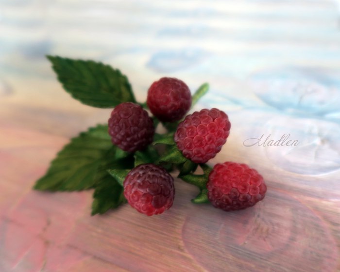 ...Raspberry gift...raspberry brooch - My, Creation, Handmade, Brooch, Berries, Raspberries, Decoration, Needlework without process, Polymer clay