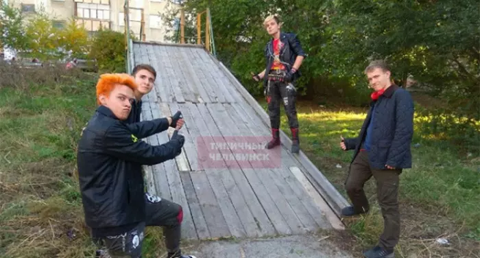 In Chelyabinsk, punks repaired a children's slide - Punks, Slide, Repair, Chelyabinsk, Urban environment