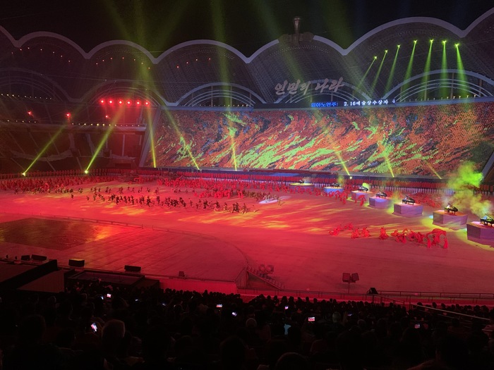 Самая показушная показуха в мире или Северная Корея. Часть 3. Северная Корея, Пхеньян, Показуха, Шоу, Стадион, Видео, Мат, Длиннопост