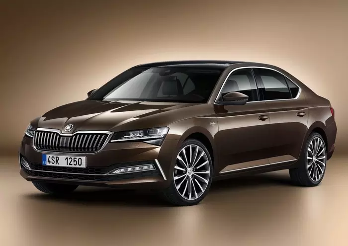 Skoda updated Superb and ruble price tag - Skoda, Skoda superb, Skoda