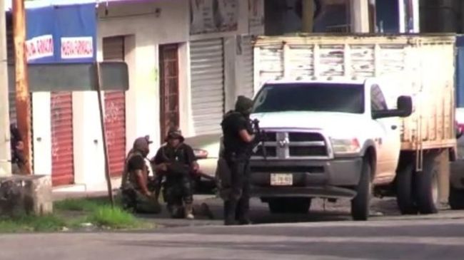 Battlefield - Mexico - Mexico, Cartel, Shootout, Negative, Drug fight, Vertical video, Video