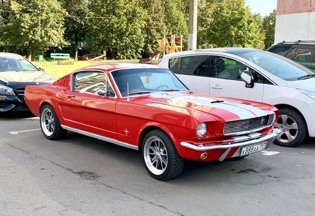 Классика американского и советского автопрома - Моё, Газ-24 Волга, Ford Mustang, Авто, Длиннопост