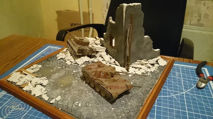 Diorama On a wire - My, Modeling, Diorama, Tanks, Longpost