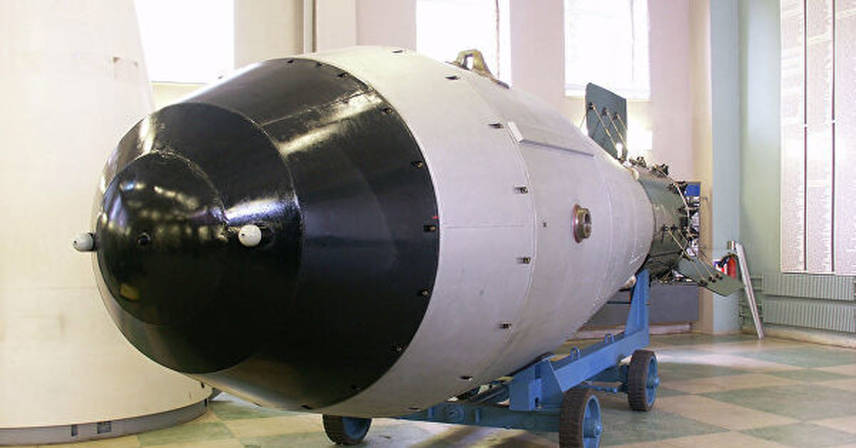 Водородная бомба видео. Ан602 царь-бомба. Термоядерная бомба ан602 ("Кузькина мать"). Царь-бомба (ан602) – 58 мегатонн. Термоядерная бомб ан602 (царь-бомба).