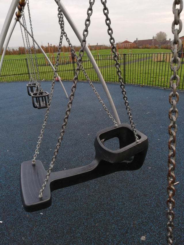 Together on the swing - Swing, Adults, Children, Skating, Together, So it was possible?