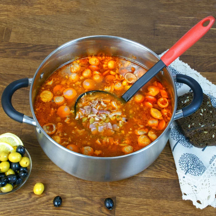 Солянка мясная сборная. Солянка с мясом, Кулинария, Длиннопост, Зажарка, Видео, Рецепт, Видео рецепт, Еда, Наготовке