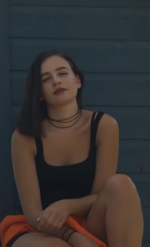 WHAT IS THIS GIRL'S NAME? FROM CLIP Night Lovell - Contraband - Girls, Who is this?