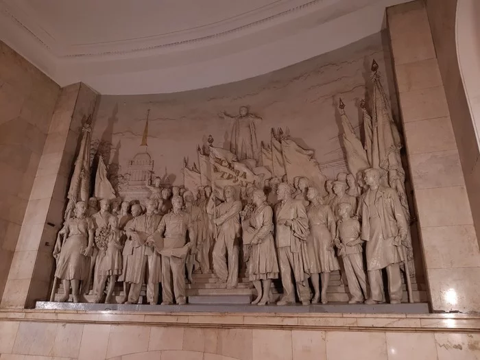 Monuments in the Narvskaya metro station, St. Petersburg - My, Narva, Metro, Metro SPB, Saint Petersburg, Monument, Video, Longpost