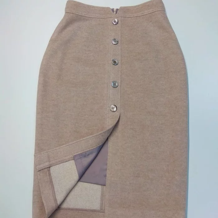 Everyday life of a tailor. Skirt made of the finest drape - My, Studio, Tailor, Needlework without process, Skirt, Cheboksary, Sewing, Vertical video, Video, Longpost