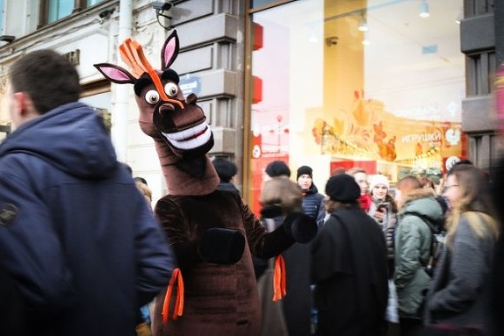 Extortionists on Nevsky Prospekt continue to terrorize tourists 9. Everything is back - Animator, Puppets, Extortion, Fraud, Saint Petersburg, Nevsky Prospect, Negative, No rating