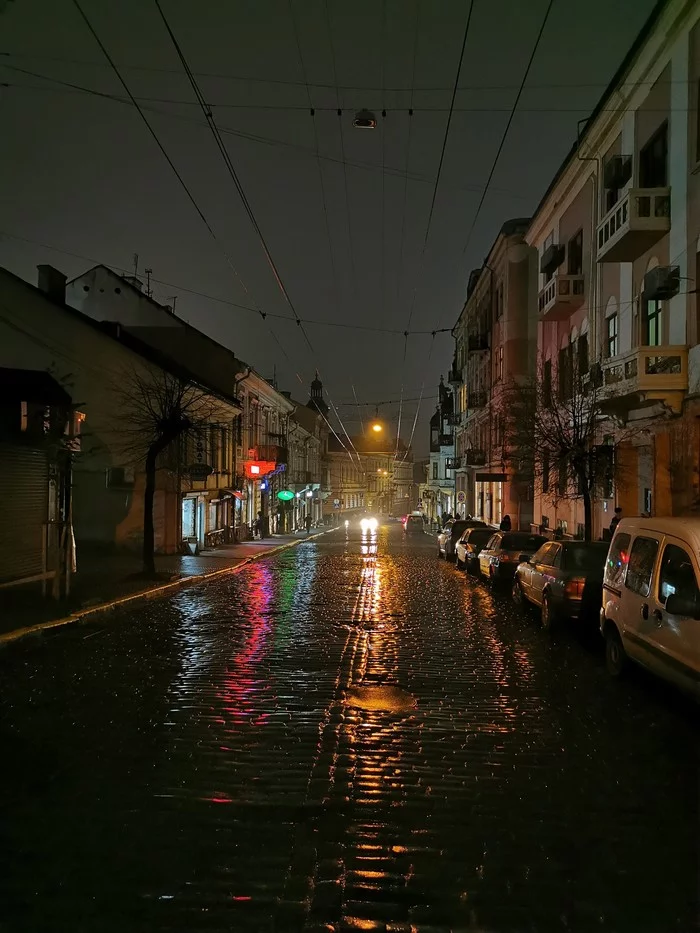 Night Chernivtsi, photo by huawei p30 - Моё, Huawei, Фотография