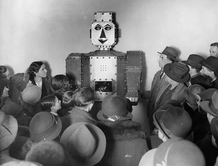 Old photo - Old photo, Robot, Department store, Retro